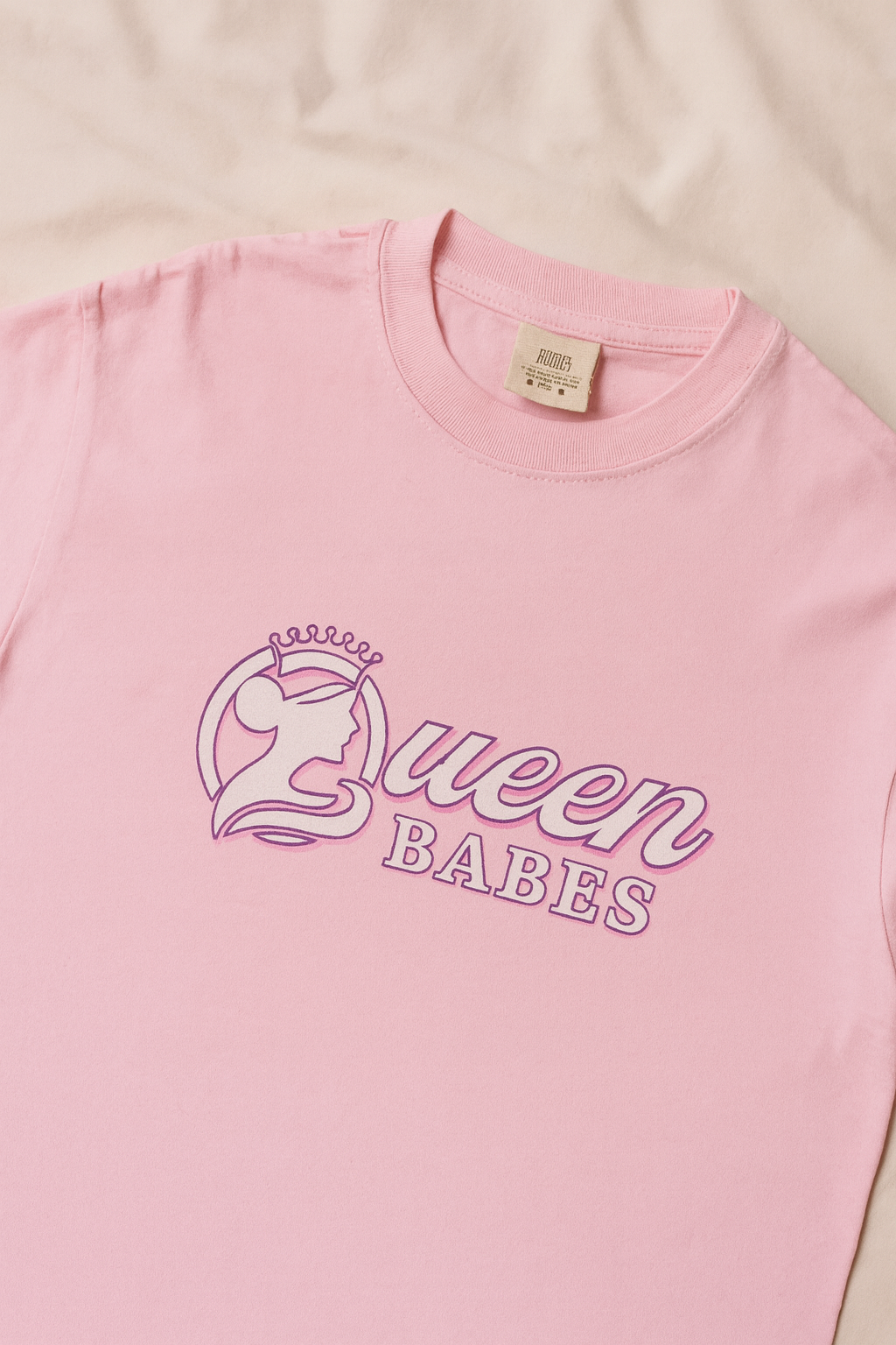 Queen Babes heavyweight t-shirt