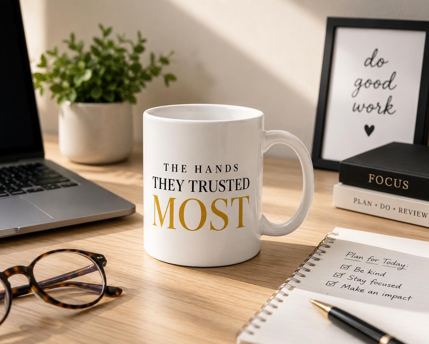 Nurse Gift, Nurse Appreciation Gift, The Hands They Trusted Most Mug, Healthcare Worker Gift, Thank You Nurse Gift, Coworker Gift